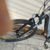 Почти нов 27.5 цола алуминиев Електрически велосипед колело с ключ и зарядно , снимка 6 - Велосипеди - 42373252