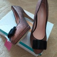 Дамски обувки Furiezza 39, снимка 1 - Дамски обувки на ток - 37526525