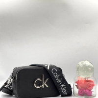 дамски висококачествени чанти calvin klein , снимка 7 - Чанти - 44750495