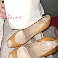 Roger Vivier обувки,размер 37.5,нови,с торбичка за съхранение,без кутия., снимка 3 - Дамски елегантни обувки - 40431802