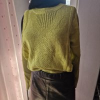 Пуловер в зелено - 15,00лв., снимка 4 - Блузи с дълъг ръкав и пуловери - 31272964