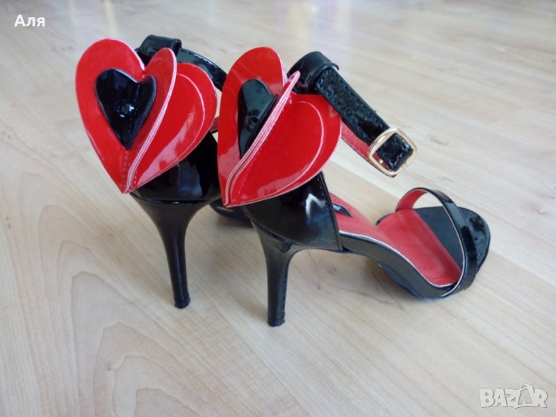 Сандали Vices със сърца, снимка 1
