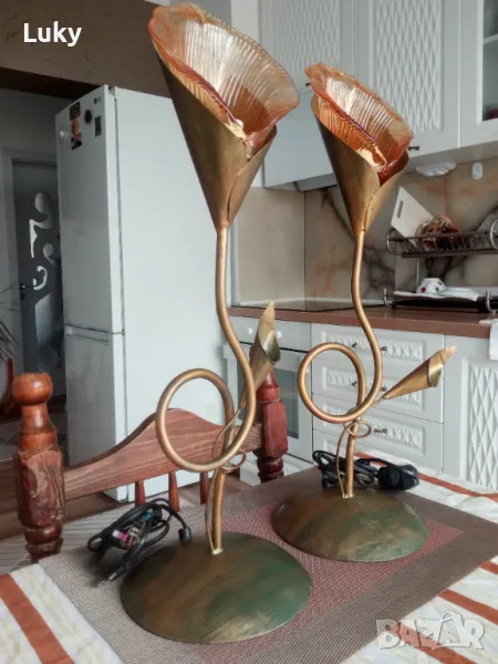 Стилни и красиви,антикварни, нощни лампи.Обявената цена е за двете., снимка 1
