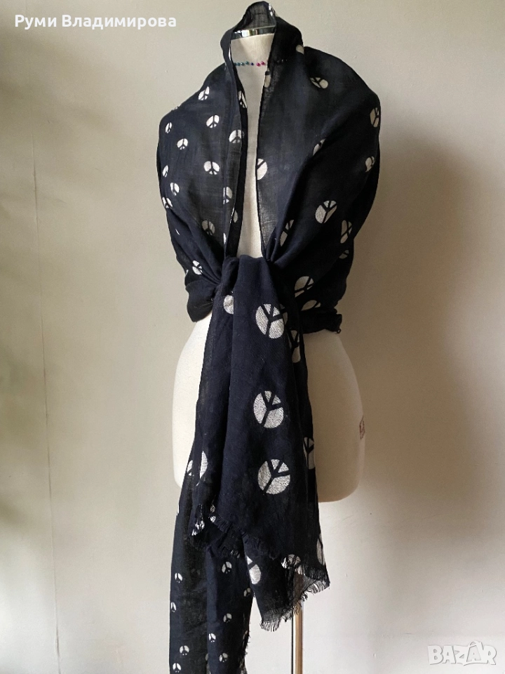 Черен шал Beck Sondergaard oт 50 % вълна и 50 % коприна, снимка 1