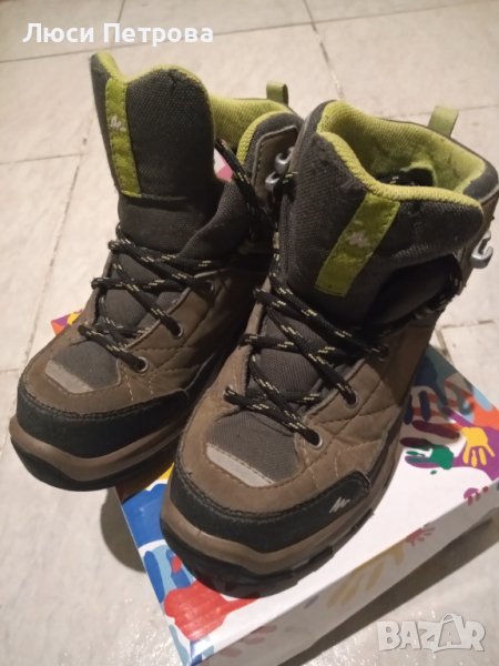 НЕПРОМОКАЕМИ ЗИМНИ ОБУВКИ с грайфер Quechua 30, 32 номер, снимка 1