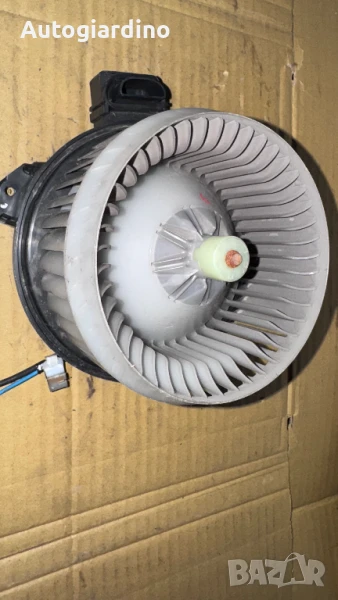 Вентилатор за парно зa Toyota Yaris - 272700-0311, снимка 1