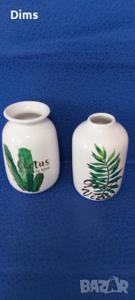 Порцеланова Ваза Бяла с кактуси и палми, снимка 1