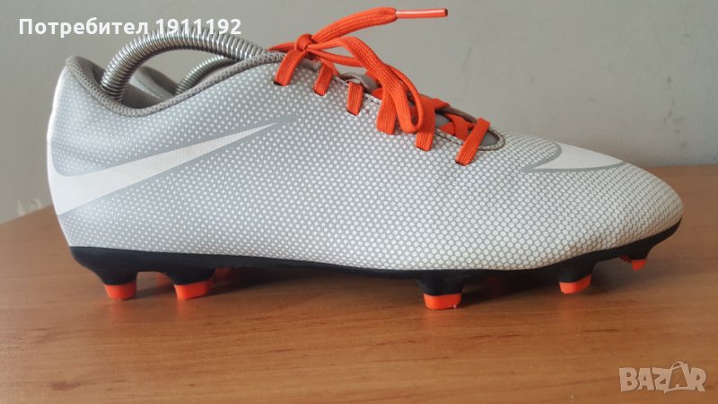 Nike. Футболни бутонки. Номер 42.5, снимка 1