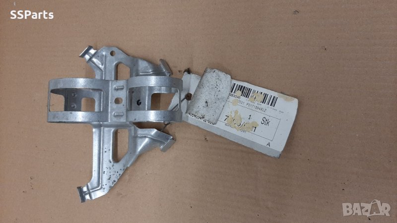 Нова оригинална стойка за горивна помпа и филтър от Mercedes, снимка 1