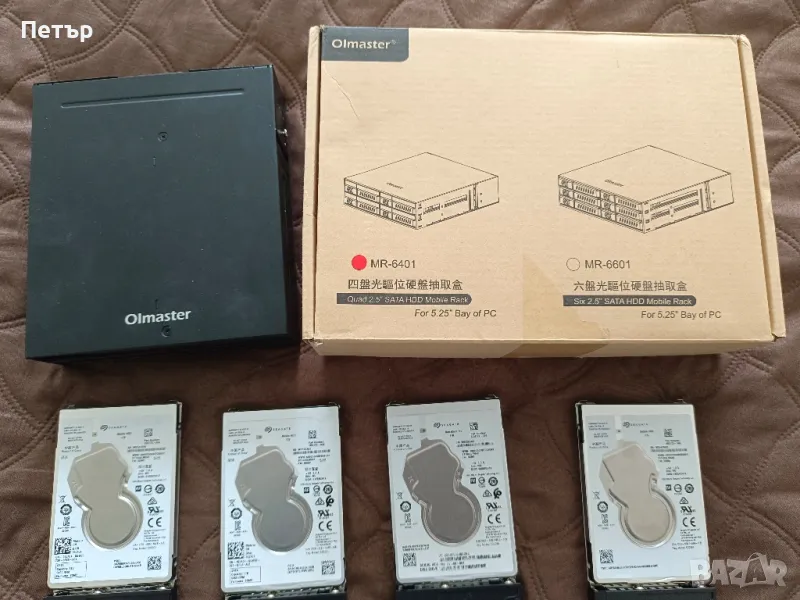 Продававам 5.25" рак за 4 диска 2.5" , снимка 1