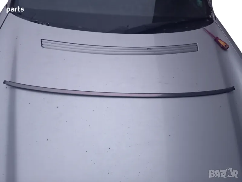 Лайсна Предно Стъкло Мерцедес Е класа W210 (Н), снимка 1