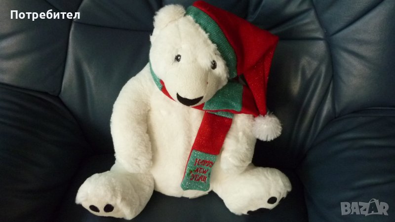 Голямо плюшено мече с шапка и шал, снимка 1