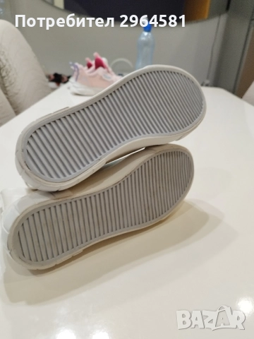 лот от маратонки за момиче 35-36, снимка 13 - Детски маратонки - 51749642