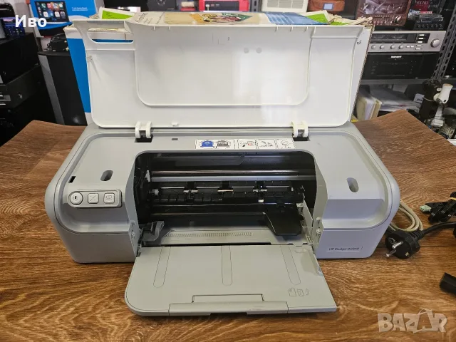 Принтер HP Deskjet D2360 (с оригинална кутия), снимка 4 - Принтери, копири, скенери - 55935996
