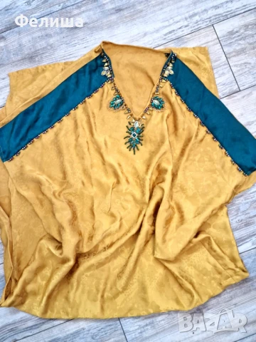 Лимитирана Арабска Жакард Златна Рокля с Инкрустирани Зелени Изумрудени Камъчета и Блестящи Мъниста, снимка 7 - Рокли - 51006223