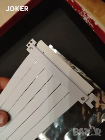 Cable PCIe 4.0 x16 кабел удължител, бял 35cm , снимка 4 - Кабели и адаптери - 47777474