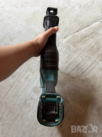 Makita DJR187 безчетков саблен трион, снимка 5 - Триони и циркуляри - 55361306