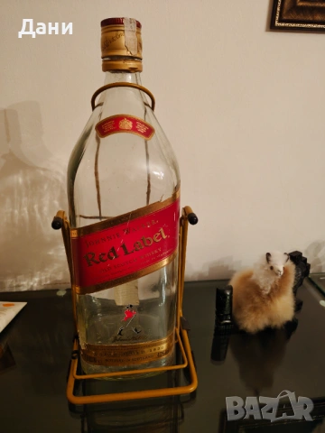 Празна бутилка от Johnnie Walker Red Label 4.5L с люлка
