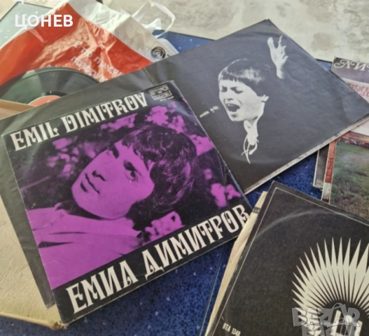 Стар руски грамофон + оригинални винилови плочи, снимка 12 - Антикварни и старинни предмети - 52790638