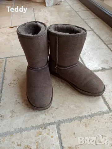 Оригинални боти/ботуши UGG AUSTRALIA Warmbat, номер 39-40, снимка 10 - Дамски боти - 56103301