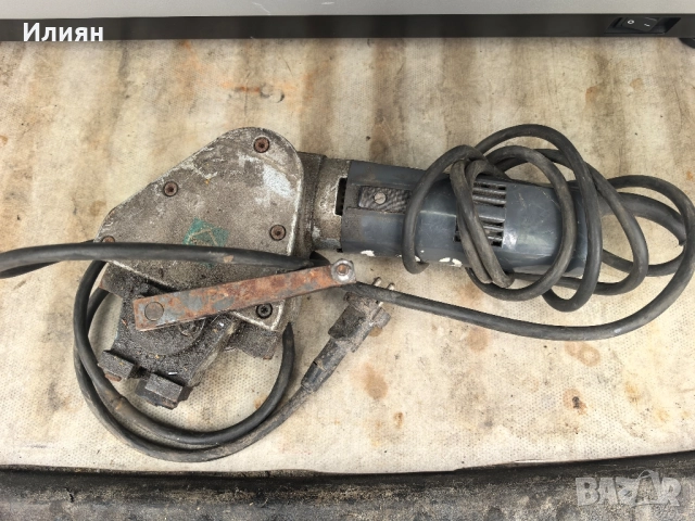 Машина за ъглово сгъване на ламарина 