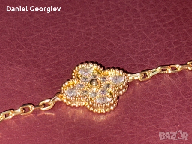 Дамска гривна Van Cleef Vintage Alhambra Bracelet, снимка 5 - Гривни - 53925753