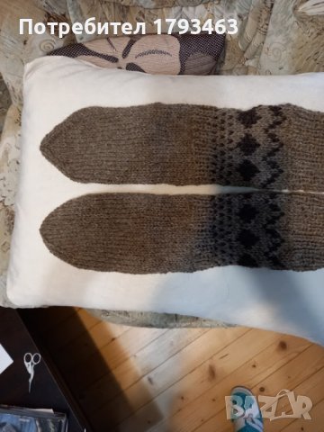 Ръчно плетени чорапи от вълна размер 43, снимка 3 - Мъжки чорапи - 39384850