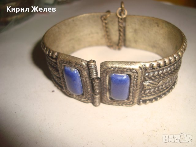 СТАРА БРОНЗОВА ВЪЗРОЖДЕНСКА ГРИВНА с ЩИФТ и СИНЯ КЕРАМИКА ОРНАМЕНТИРАНА 9839, снимка 14 - Антикварни и старинни предмети - 31720572