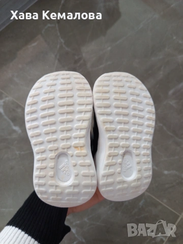 Маратонки Адидас 20 размер , снимка 5 - Детски маратонки - 53881726