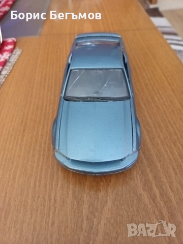 Метална кола Maisto - Ford Mustang GT 2006 1:24, снимка 5 - Колекции - 52898522