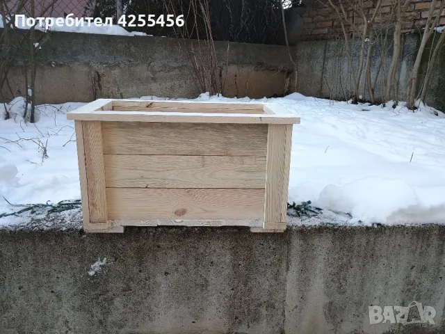 дървени кашпи , снимка 8 - Саксии и кашпи - 49233305