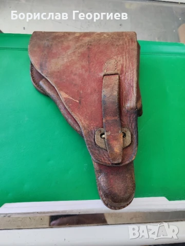 Стар кожен кобур за пистолет