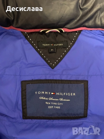 Оригинално зимно яке Tommy Hilfiger XS, снимка 3 - Якета - 52147787
