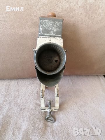 Голяма антикварна мелничка за ядки AUSTRIA, снимка 3 - Колекции - 36763179