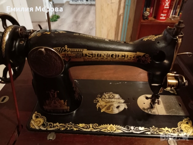 Продавам АНТИЧНА Шевна Машина SINGER , снимка 2 - Антикварни и старинни предмети - 52282932