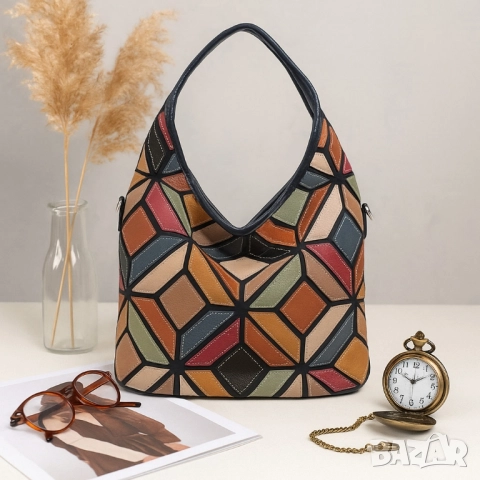 Дамска чанта с уникален пачуърк дизайн, снимка 6 - Чанти - 51883974