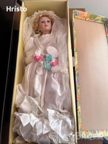 Продавам Лимитирана порцеланова кукла, снимка 5 - Антикварни и старинни предмети - 50505942