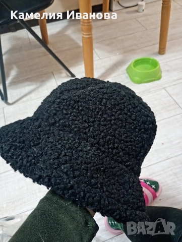  Зимни мъжки и дамски шапки и ръкавици 