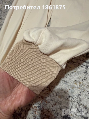 Страхотен дамски екип LOEWE, снимка 3 - Спортни екипи - 51988688