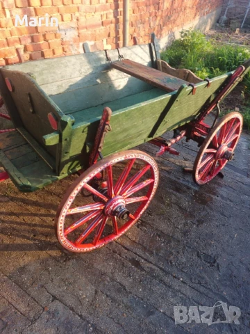 Ретро писана каруца за декорация