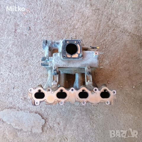 Колектор Всмукателен За Мазда Демио 1.3И 16В 2002г / Mazda Demio 1.3I 16V 2002y, снимка 2 - Части - 44239890