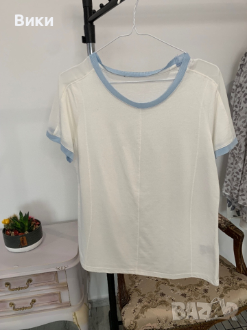 Красив модел дамска тениска в размер M-L