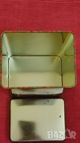 Стара тенекиена кутия за кафе Douve Egberts. , снимка 7 - Кутии за храна - 38590918