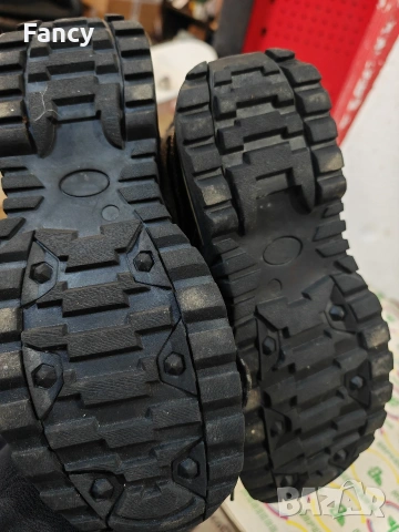 Топли мъжки боти 45 номер , снимка 9 - Мъжки боти - 53335931