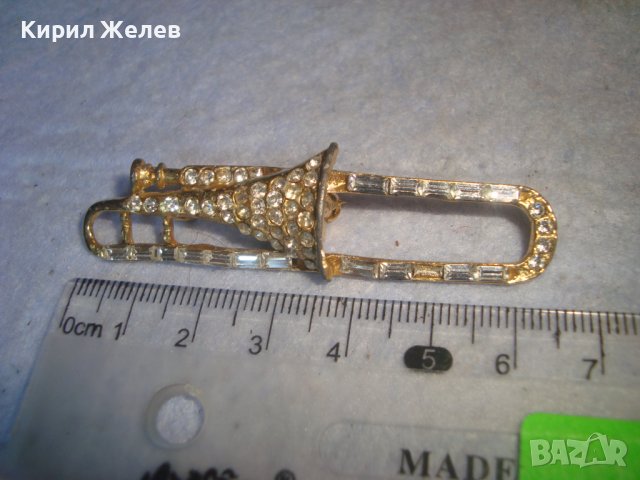 МУЗИКАНТСКА Винтидж ПОЗЛАТЕНА КРИСТАЛНА Арт БРОШКА ЗНАЧКА ТРОМПЕТ от БЛАГОРОДНА Неръжд СТОМАНА 29042, снимка 4 - Други - 37756305