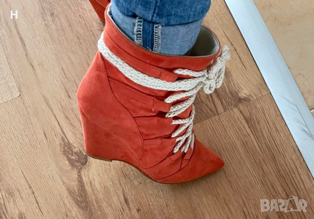 Екстравагантни боти с връзки, снимка 11 - Дамски боти - 39554153
