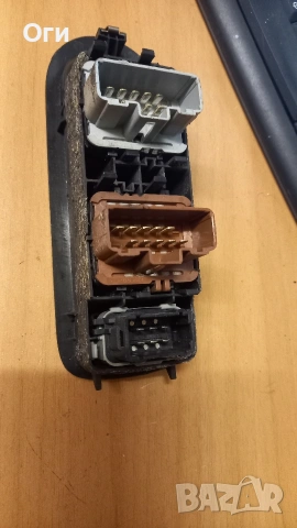 Бутони ел.стъкла за Рено Меган 2 156018070, снимка 2 - Части - 53356655