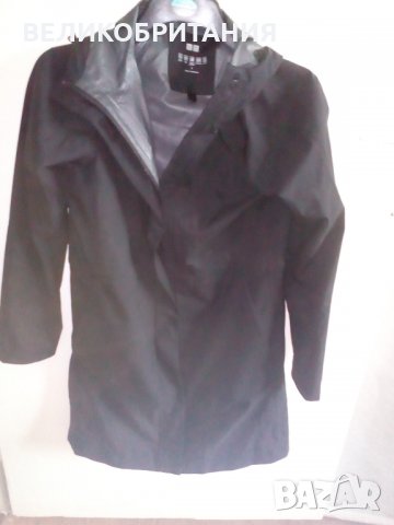 Дамско шушляково яке от промазан плат от Лондон на UNIQLO LONDON    279