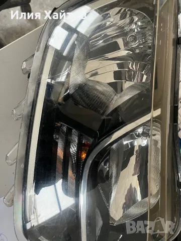 Фар десен Дачия Дъстер 260101133R, снимка 1