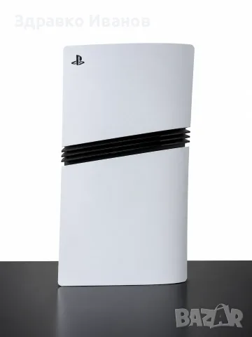 PS5 Pro 2TB + Disc Drive + 2 DualSense + гаранция | Отлично състояние, снимка 2 - PlayStation конзоли - 56197650
